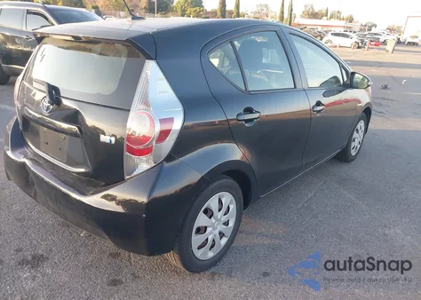 2012 Toyota Prius C Three z USA, uszkodzony, nr VIN JTDKDTB35C1004128